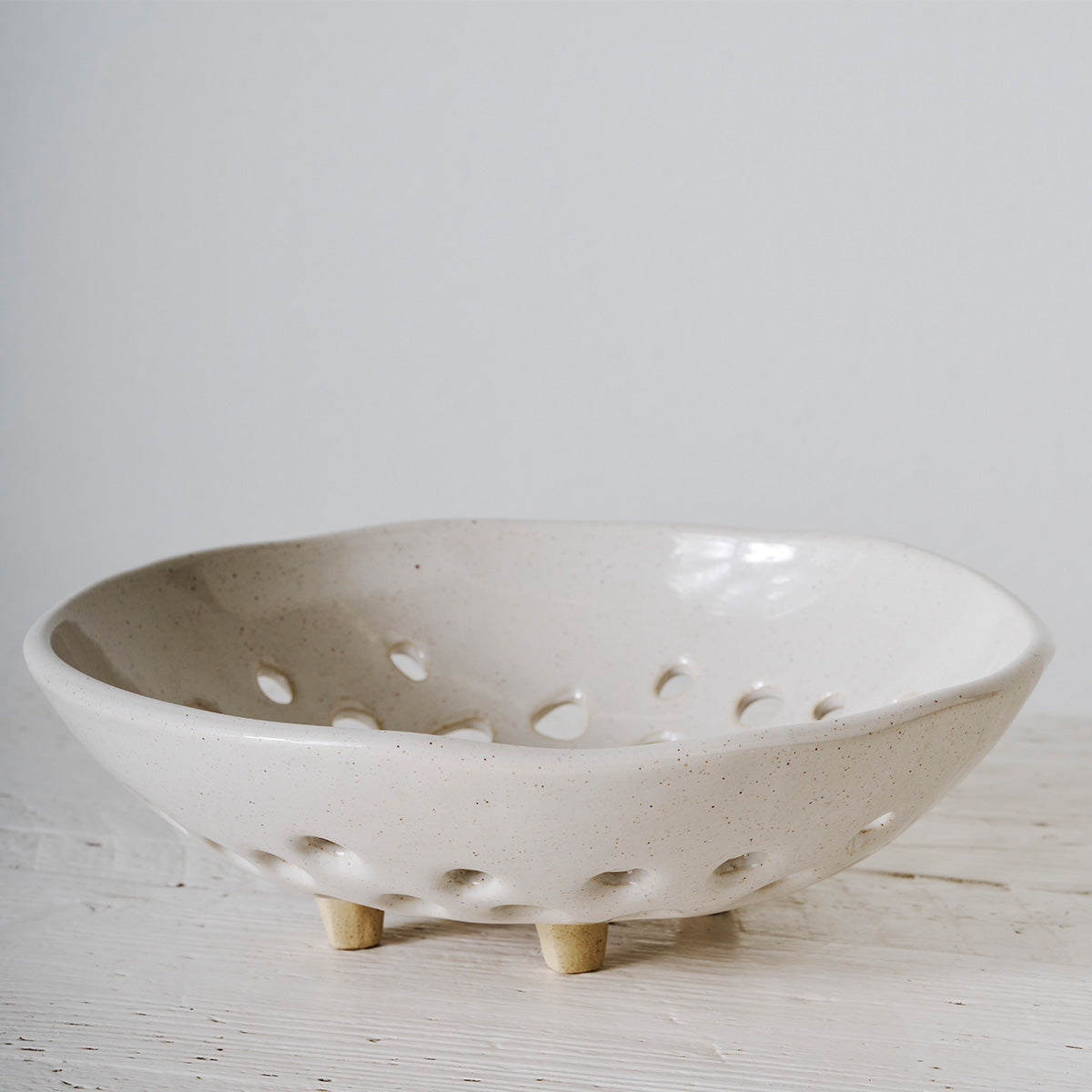 Newland Colander | White Speckle