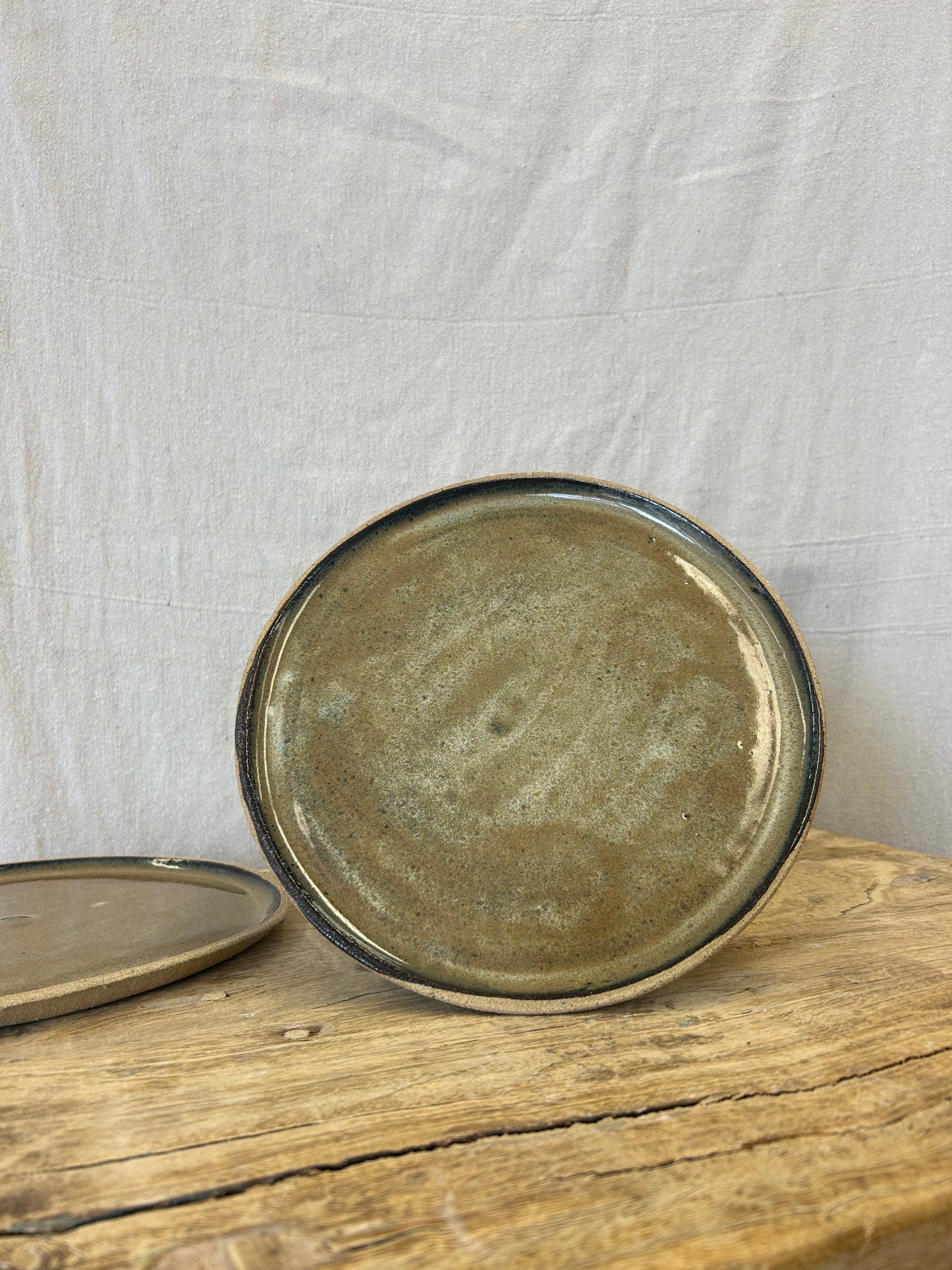Dinner Plates - Beige/Black