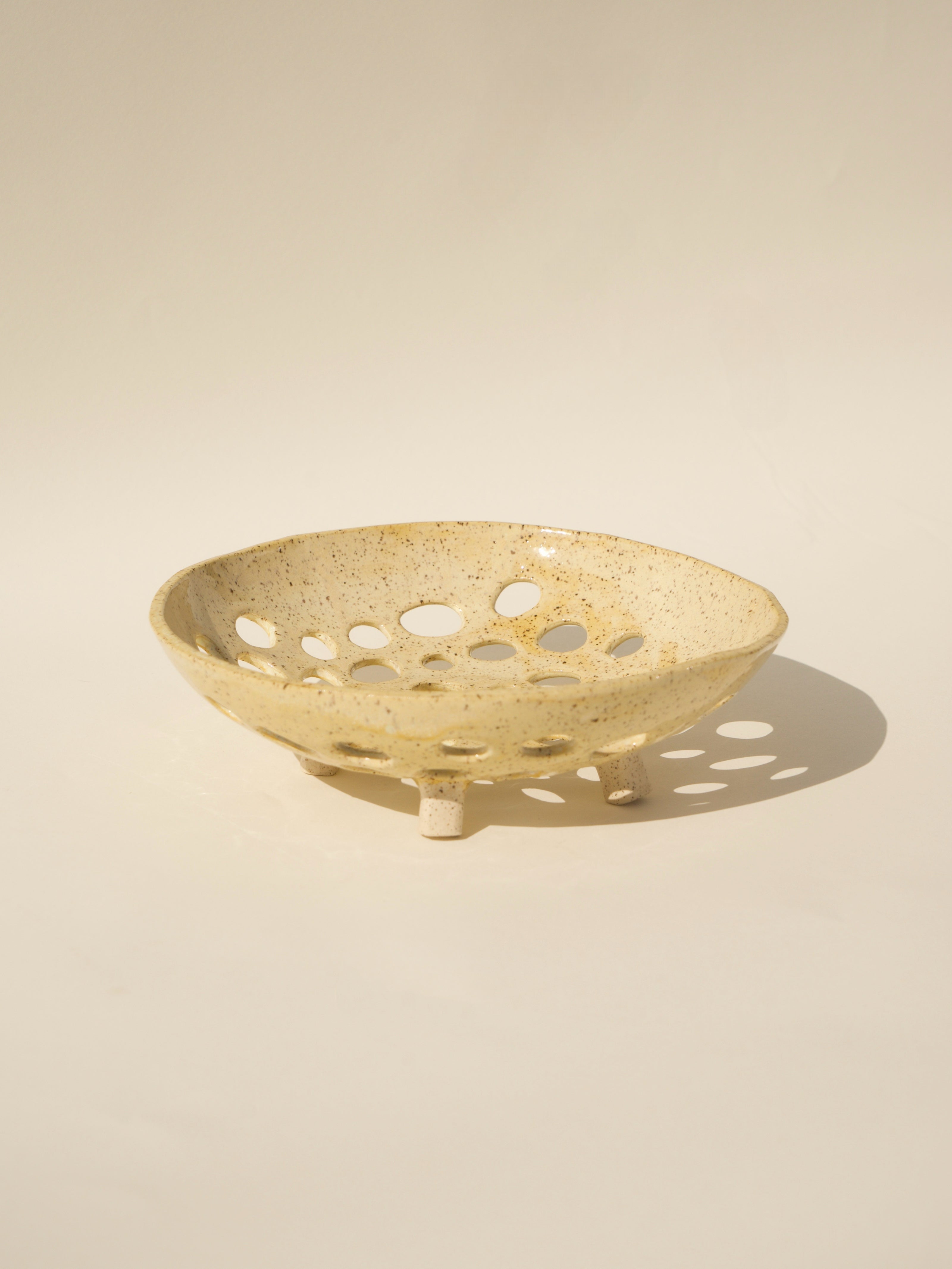 Large Colander - Light Yellow