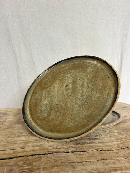 Dinner Plates - Beige/Black