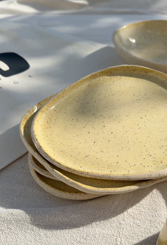 Organic Breakfast Plate - Soft Yellow