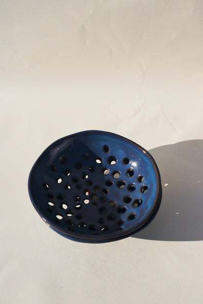 Newland Colander | Deep Sea