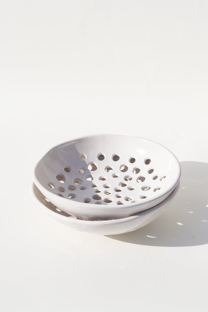 Newland Colander | White Speckle